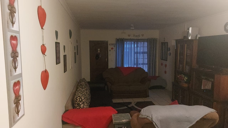 To Let 3 Bedroom Property for Rent in Hartenbos Central Western Cape